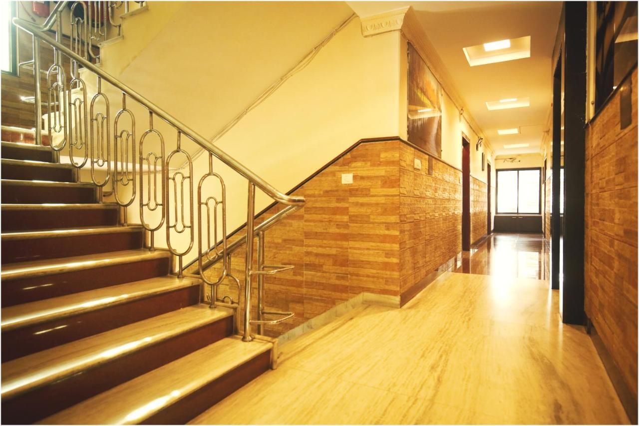 Apples Balaji Inn Siliguri Εξωτερικό φωτογραφία