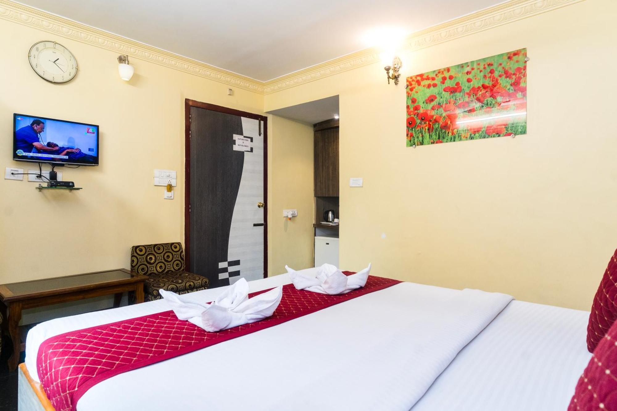 Apples Balaji Inn Siliguri Εξωτερικό φωτογραφία