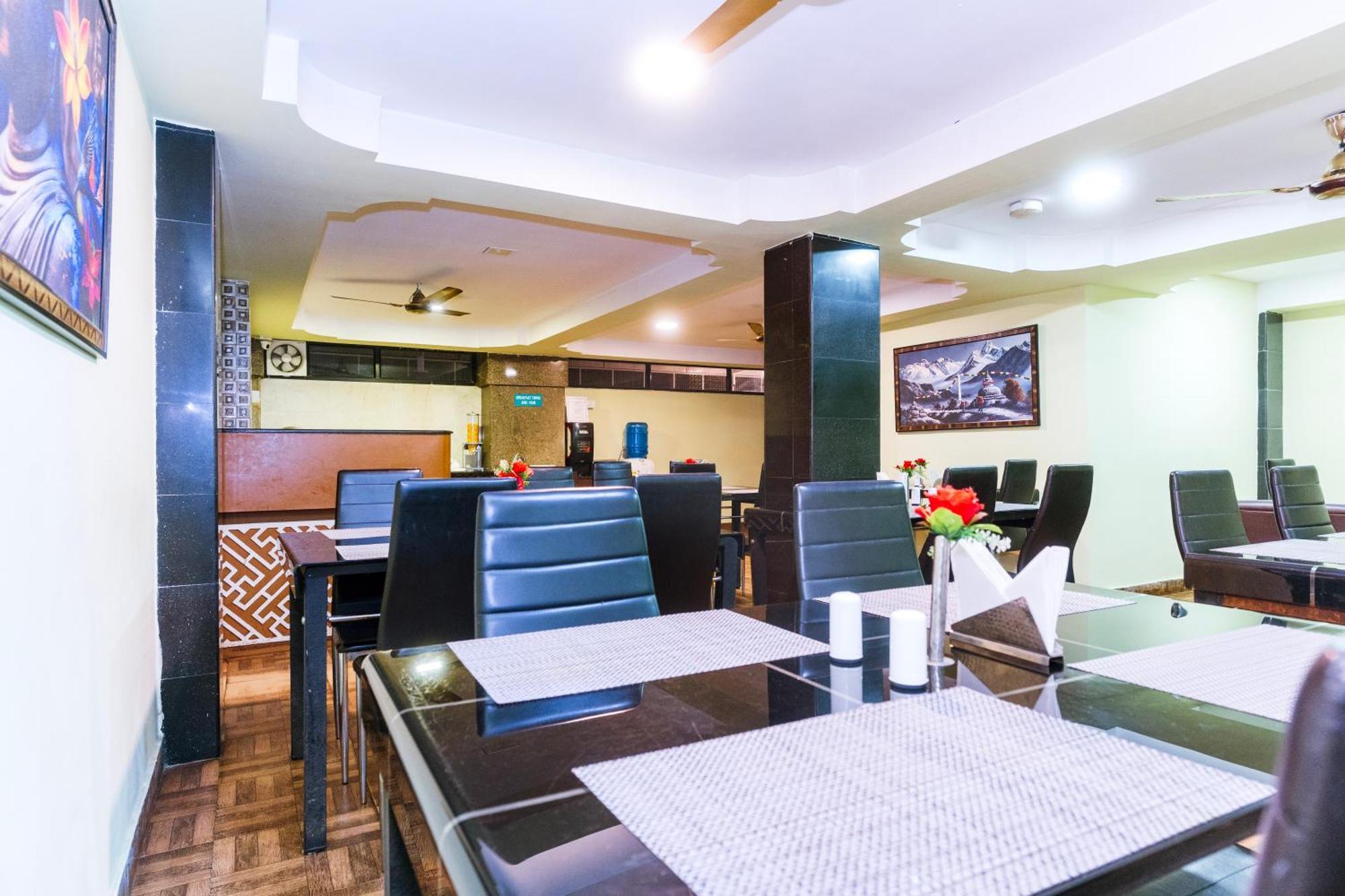 Apples Balaji Inn Siliguri Εξωτερικό φωτογραφία