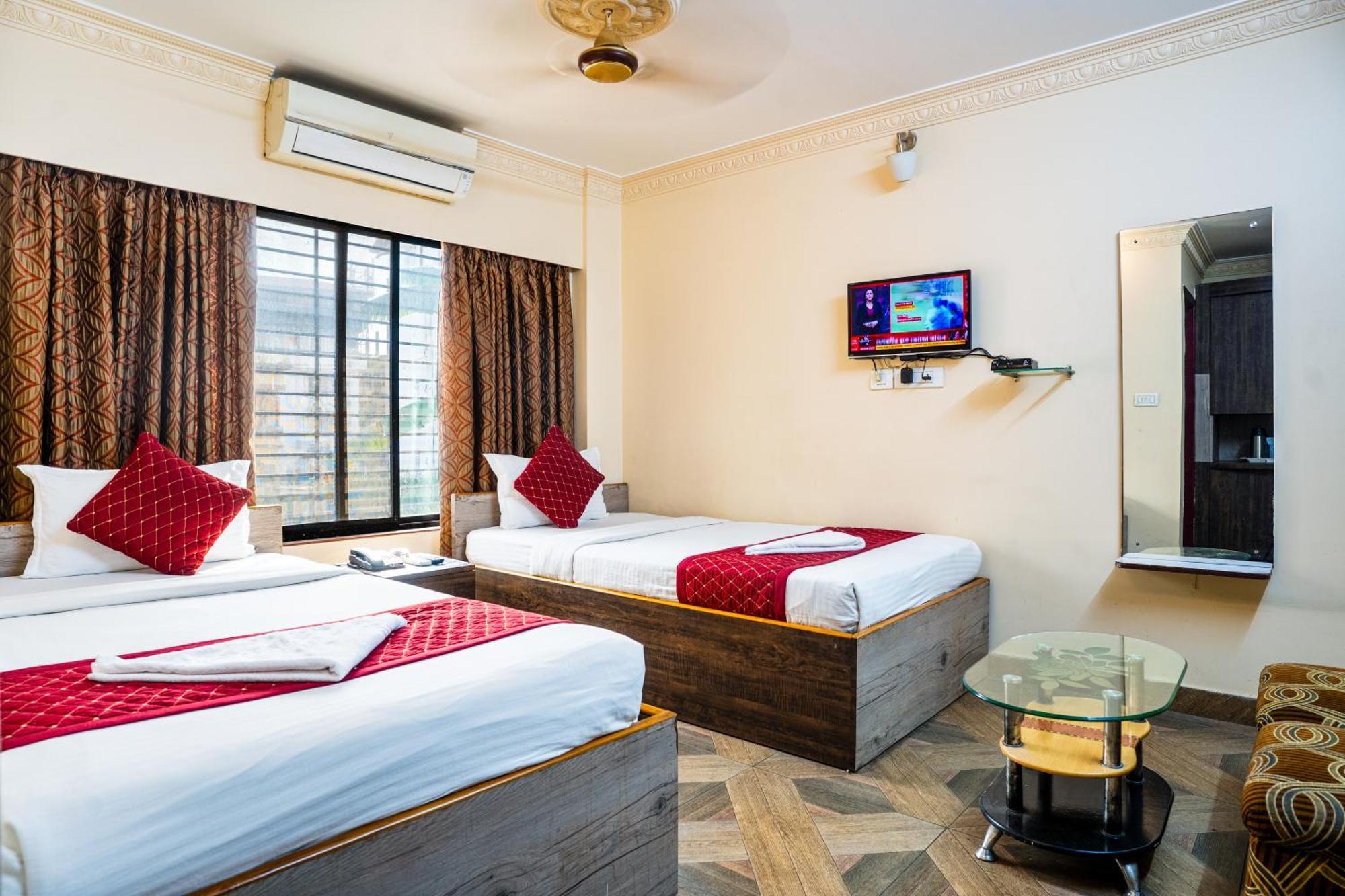 Apples Balaji Inn Siliguri Εξωτερικό φωτογραφία